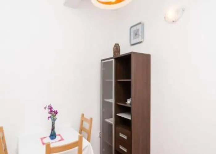 Felix Mljet - With Balcony Felix *